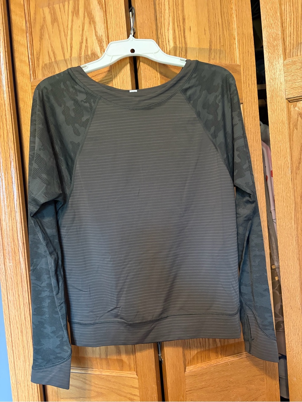 lululemon athletica Women's Long Sleeve - Green Camo